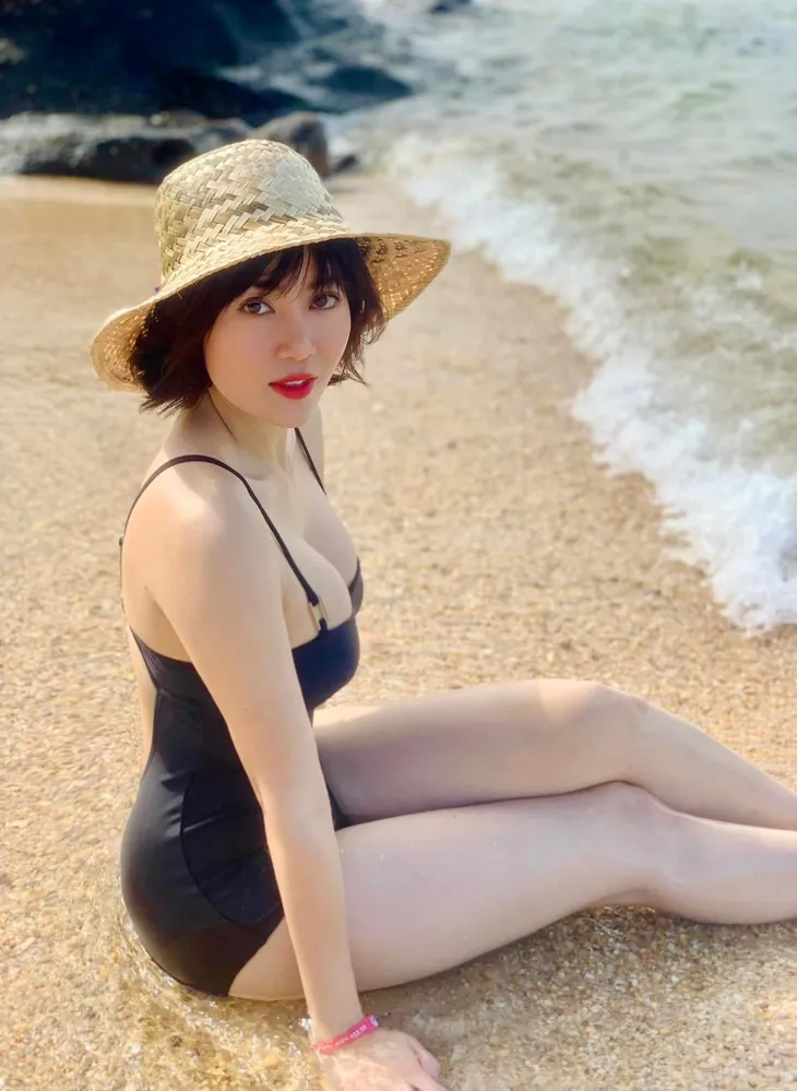 Diễn viên Việt tuần qua: Phương Oanh nói người tốt nhất sẽ đến muộn, Huyền Lizzie không thuộc team Valentine - Ảnh 6. Diễn viên Việt tuần qua: Phương Oanh nói người tốt nhất sẽ đến muộn, Huyền Lizzie không thuộc team Valentine - Ảnh 6.