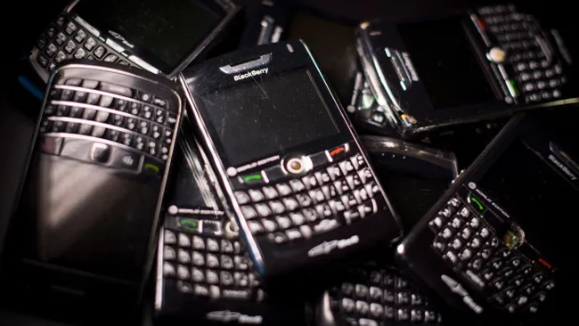 Điện thoại mang tên Blackberry sẽ chỉ còn là dĩ vãng? - Ảnh 1. Điện thoại mang tên Blackberry sẽ chỉ còn là dĩ vãng? - Ảnh 1.