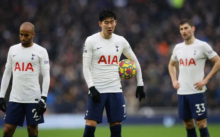Tottenham thua sốc, HLV Conte nói lời cay đắng - Ảnh 1. Tottenham thua sốc, HLV Conte nói lời cay đắng - Ảnh 1.