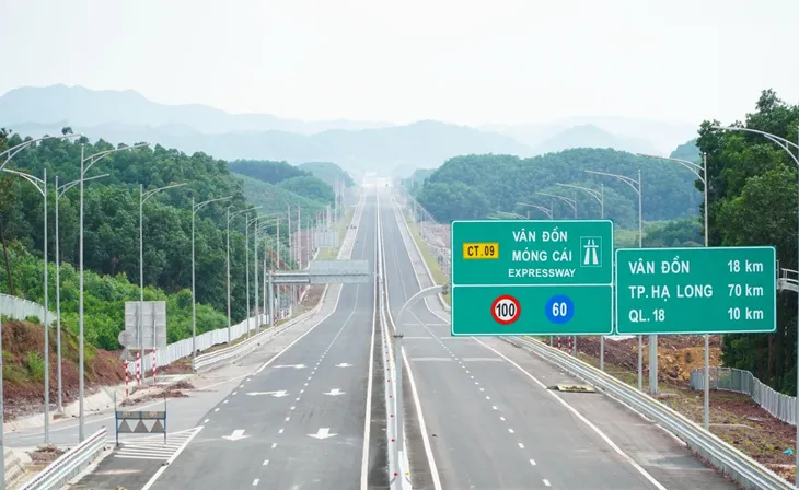 Hàng loạt ông lớn rục rịch bung hàng, tín hiệu vui cho thị trường BĐS tại Móng Cái - Ảnh 2. Hàng loạt ông lớn rục rịch bung hàng, tín hiệu vui cho thị trường BĐS tại Móng Cái - Ảnh 2.
