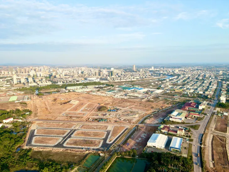 Hàng loạt ông lớn rục rịch bung hàng, tín hiệu vui cho thị trường BĐS tại Móng Cái - Ảnh 3. Hàng loạt ông lớn rục rịch bung hàng, tín hiệu vui cho thị trường BĐS tại Móng Cái - Ảnh 3.