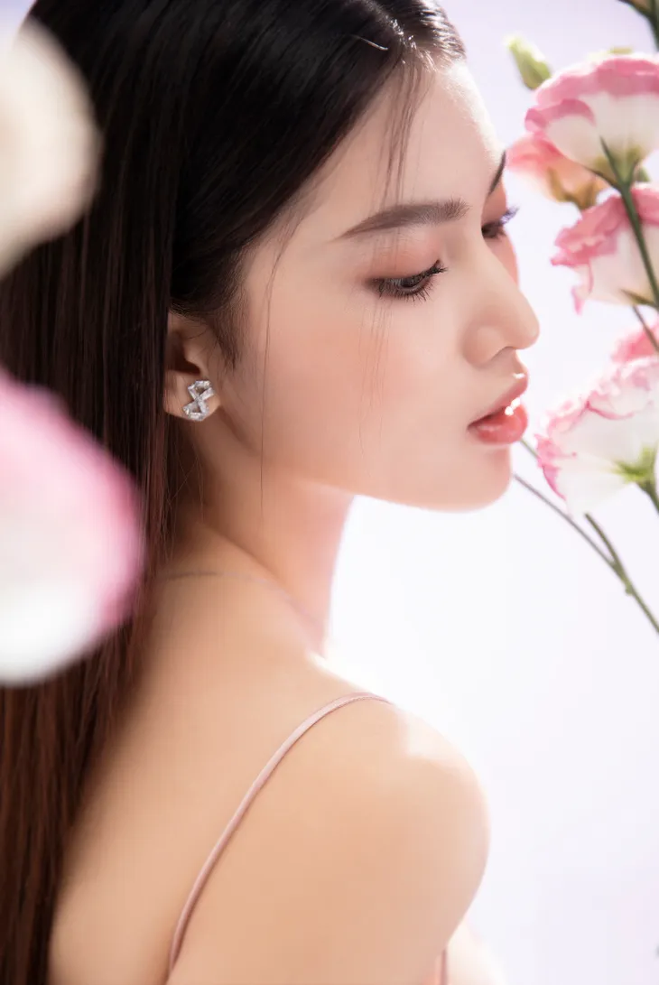 Á hậu Ngọc Thảo khoe nhan sắc ngọt ngào ngày Valentine - Ảnh 6. Á hậu Ngọc Thảo khoe nhan sắc ngọt ngào ngày Valentine - Ảnh 6.