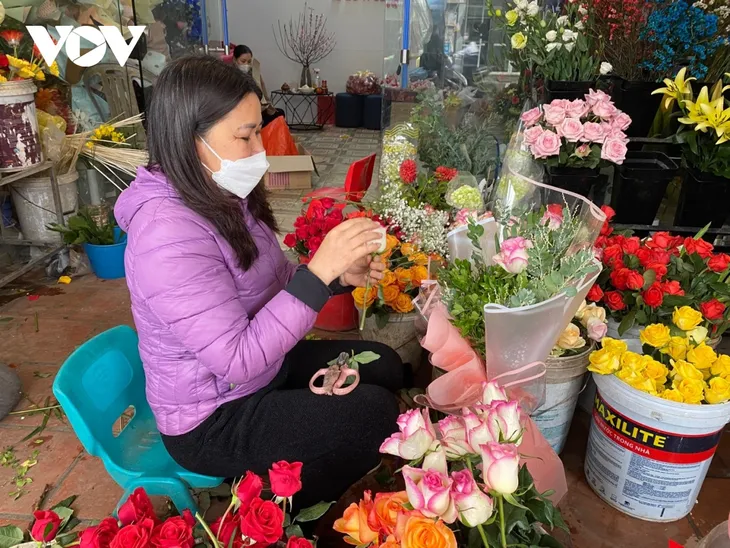 Thị trường quà tặng Valentine 2022: Đa dạng sản phẩm, mua sắm online lên ngôi - Ảnh 5. Thị trường quà tặng Valentine 2022: Đa dạng sản phẩm, mua sắm online lên ngôi - Ảnh 5.