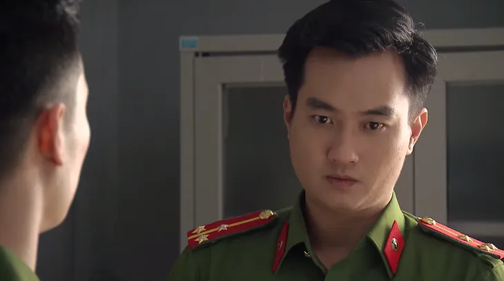 Phố trong làng - Tập 55: Nam gác tình riêng, xử lý đúng luật với người thân của Ngọc - Ảnh 3. Phố trong làng - Tập 55: Nam gác tình riêng, xử lý đúng luật với người thân của Ngọc - Ảnh 3.