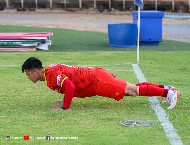 U23 Việt Nam chủ động làm xét nghiệm nhanh Covid-19 - Ảnh 2. U23 Việt Nam chủ động làm xét nghiệm nhanh Covid-19 - Ảnh 2.