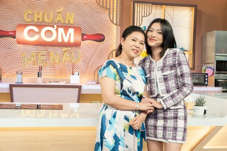 Chuẩn cơm mẹ nấu trở lại cùng MC Quyền Linh và diễn viên Thanh Hương - Ảnh 4.