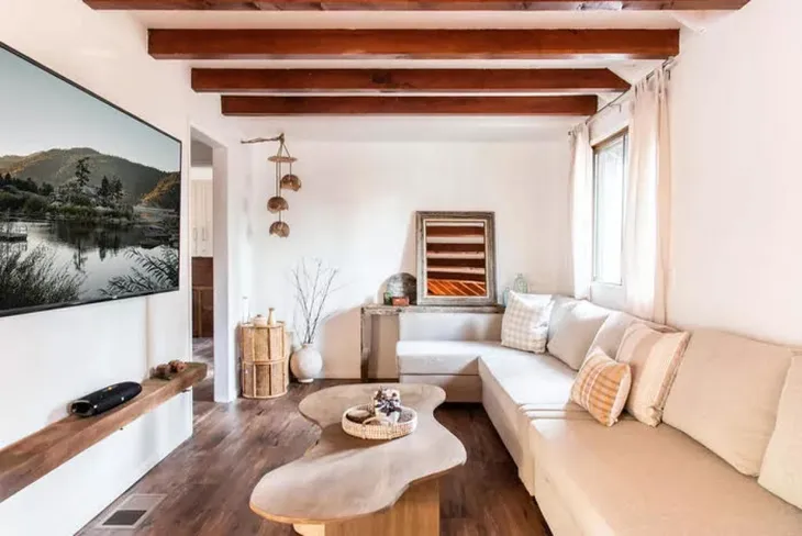 7 ý tưởng trang trí phòng khách dài và hẹp - Ảnh 1. 7 ý tưởng trang trí phòng khách dài và hẹp - Ảnh 1.