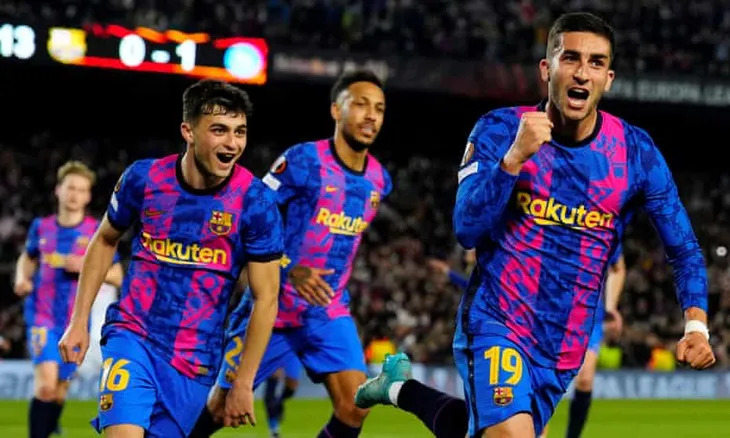 Barcelona hòa thất vọng trước Napoli - Ảnh 2. Barcelona hòa thất vọng trước Napoli - Ảnh 2.