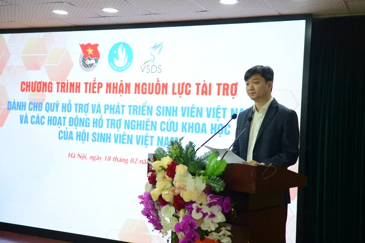 Hội Sinh viên Việt Nam tiếp nhận 20 tỷ đồng từ bà Lê Nữ Thùy Dương - Ảnh 1. Hội Sinh viên Việt Nam tiếp nhận 20 tỷ đồng từ bà Lê Nữ Thùy Dương - Ảnh 1.