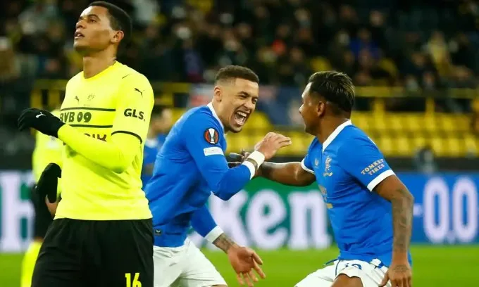 Dortmund bất ngờ thảm bại tại Europa League - Ảnh 1. Dortmund bất ngờ thảm bại tại Europa League - Ảnh 1.