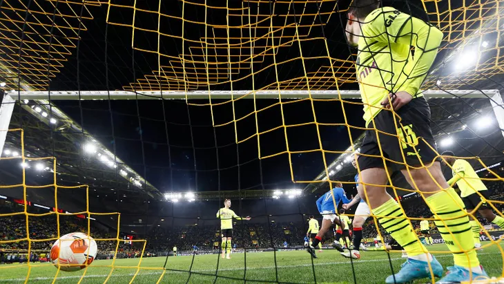 Dortmund bất ngờ thảm bại tại Europa League - Ảnh 2. Dortmund bất ngờ thảm bại tại Europa League - Ảnh 2.