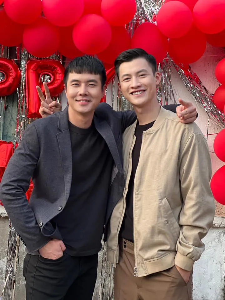 Dàn diễn viên chia tay Phố trong làng, Doãn Quốc Đam hài hước đến phút cuối - Ảnh 17. Dàn diễn viên chia tay Phố trong làng, Doãn Quốc Đam hài hước đến phút cuối - Ảnh 17.