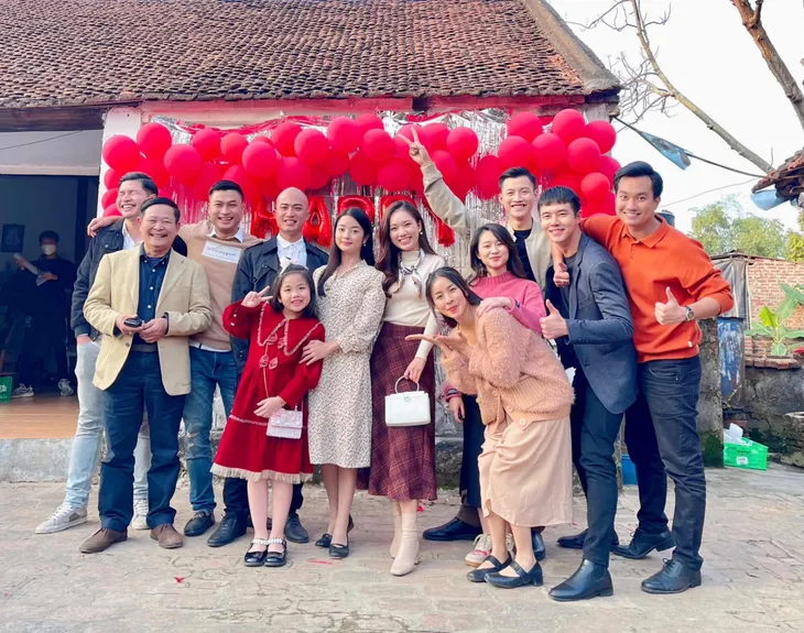 Dàn diễn viên chia tay Phố trong làng, Doãn Quốc Đam hài hước đến phút cuối - Ảnh 7. Dàn diễn viên chia tay Phố trong làng, Doãn Quốc Đam hài hước đến phút cuối - Ảnh 7.