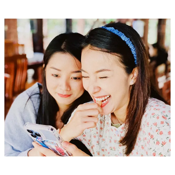 Dàn diễn viên chia tay Phố trong làng, Doãn Quốc Đam hài hước đến phút cuối - Ảnh 21. Dàn diễn viên chia tay Phố trong làng, Doãn Quốc Đam hài hước đến phút cuối - Ảnh 21.