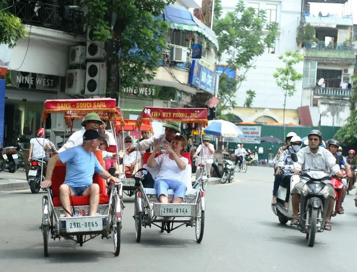 “Mở cửa” bầu trời tạo đà cho hàng không, du lịch “cất cánh” - Ảnh 2.