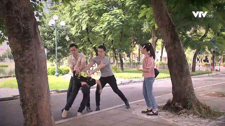 Phố trong làng - Tập cuối: Thanh xuân ý nghĩa của các chàng công an xã Tân Xuân - Ảnh 11. Phố trong làng - Tập cuối: Thanh xuân ý nghĩa của các chàng công an xã Tân Xuân - Ảnh 11.
