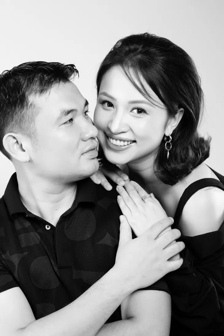 MC Thanh Vân Hugo khoe bộ ảnh bầu ngọt ngào bên ông xã - Ảnh 4. MC Thanh Vân Hugo khoe bộ ảnh bầu ngọt ngào bên ông xã - Ảnh 4.