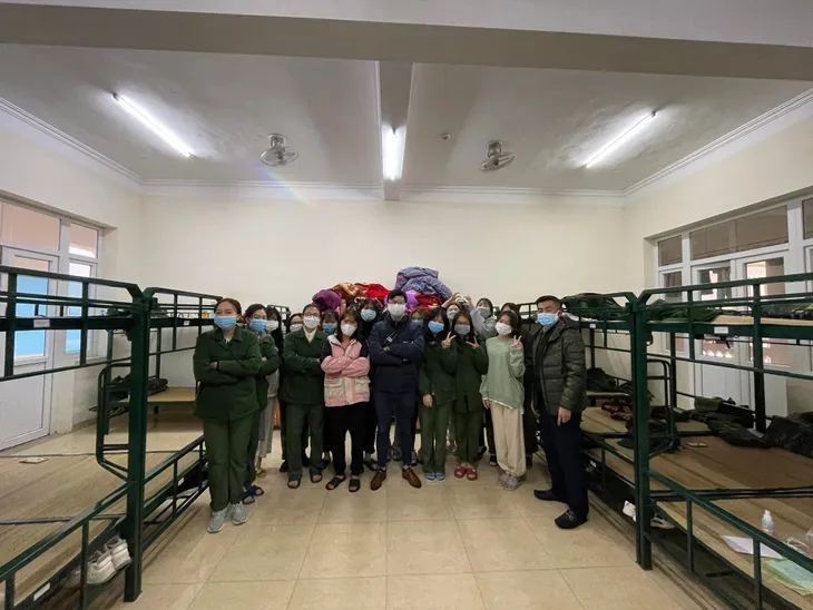 Thực hư việc sinh viên mắc COVID-19 ở đợt học giáo dục quốc phòng không được hỗ trợ  - Ảnh 1.