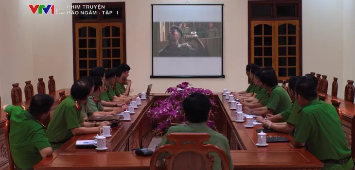 Bão ngầm - Tập 1: Xuất hiện nữ học viên cảnh sát kiên cường, tay không trấn át tội phạm - Ảnh 6. Bão ngầm - Tập 1: Xuất hiện nữ học viên cảnh sát kiên cường, tay không trấn át tội phạm - Ảnh 6.