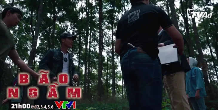 Bão ngầm - Tập 1: Nữ chính tay không hạ gục tên tội phạm điên loạn - Ảnh 1. Bão ngầm - Tập 1: Nữ chính tay không hạ gục tên tội phạm điên loạn - Ảnh 1.