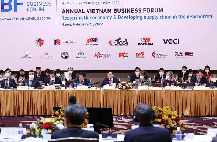 Thủ tướng: Chính phủ và doanh nghiệp đồng cam cộng khổ, lợi ích hài hòa, rủi ro chia sẻ - Ảnh 3. Thủ tướng: Chính phủ và doanh nghiệp đồng cam cộng khổ, lợi ích hài hòa, rủi ro chia sẻ - Ảnh 3.