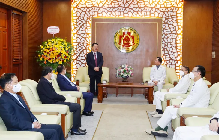 Lãnh đạo Đảng, Nhà nước chúc mừng Ngày Thầy thuốc Việt Nam - Ảnh 1. Lãnh đạo Đảng, Nhà nước chúc mừng Ngày Thầy thuốc Việt Nam - Ảnh 1.
