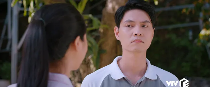 Lối về miền hoa - Tập 8: Lọ mọ đi bắt sên cho crush từ tinh mơ, Lợi cay vì bị nghi oan, xúc phạm - Ảnh 16. Lối về miền hoa - Tập 8: Lọ mọ đi bắt sên cho crush từ tinh mơ, Lợi cay vì bị nghi oan, xúc phạm - Ảnh 16.