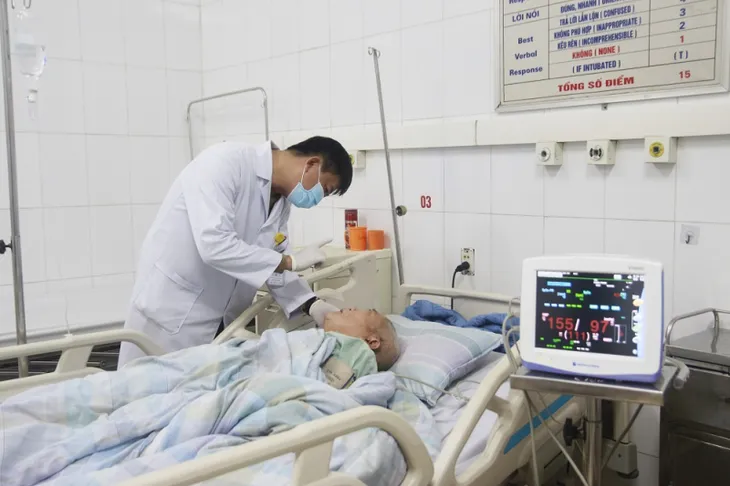 Chủ động phòng bệnh cho trẻ em và người già những ngày rét đậm, rét hại - Ảnh 1. Chủ động phòng bệnh cho trẻ em và người già những ngày rét đậm, rét hại - Ảnh 1.