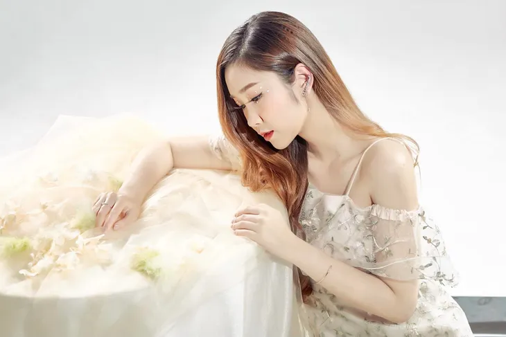 Hàn Trang - em gái tên Tố đáng yêu trong Lối về miền hoa - Ảnh 11. Hàn Trang - em gái tên Tố đáng yêu trong Lối về miền hoa - Ảnh 11.