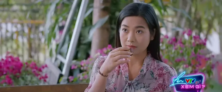 Lối về miền hoa - Tập 9: Gái lạ tìm về tận làng, tự xưng là người yêu Nghĩa - Ảnh 5. Lối về miền hoa - Tập 9: Gái lạ tìm về tận làng, tự xưng là người yêu Nghĩa - Ảnh 5.