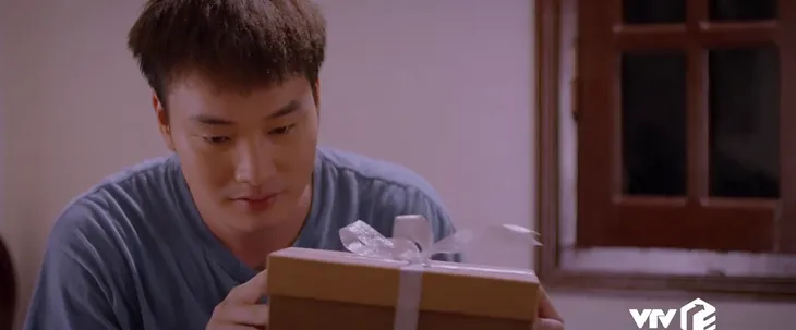 Lối về miền hoa - Tập 9: Lợi đấm Nghĩa vì lợi dụng Thanh đóng giả người yêu - Ảnh 5. Lối về miền hoa - Tập 9: Lợi đấm Nghĩa vì lợi dụng Thanh đóng giả người yêu - Ảnh 5.