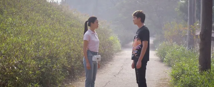 Lối về miền hoa - Tập 9: Lợi đấm Nghĩa vì lợi dụng Thanh đóng giả người yêu - Ảnh 2. Lối về miền hoa - Tập 9: Lợi đấm Nghĩa vì lợi dụng Thanh đóng giả người yêu - Ảnh 2.