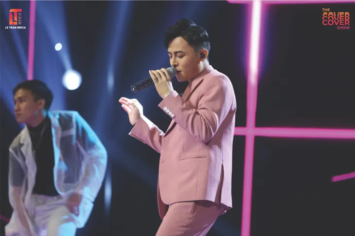 Ai sẽ là ca sĩ cuối cùng bước vào chung kết Sắc màu thời gian? - Ảnh 3. Ai sẽ là ca sĩ cuối cùng bước vào chung kết Sắc màu thời gian? - Ảnh 3.