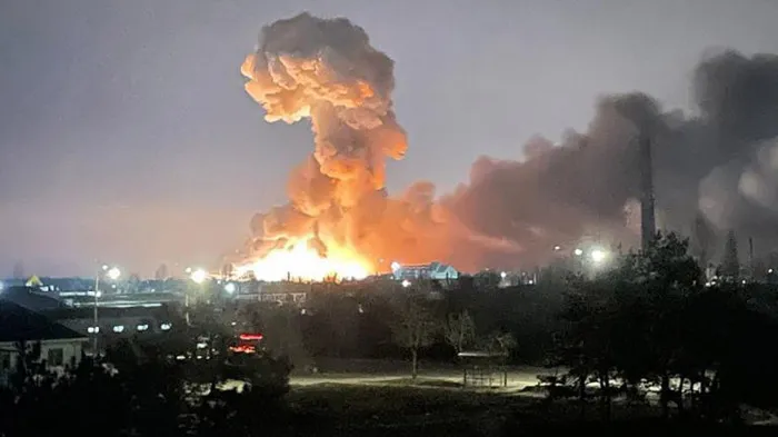 Nga hỗ trợ hỏa lực cho các lực lượng ở miền Đông Ukraine - Ảnh 1. Nga hỗ trợ hỏa lực cho các lực lượng ở miền Đông Ukraine - Ảnh 1.
