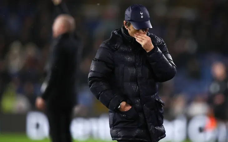 Thua thất vọng trước Burnley, HLV Conte để ngỏ khả năng chia tay Tottenham - Ảnh 1. Thua thất vọng trước Burnley, HLV Conte để ngỏ khả năng chia tay Tottenham - Ảnh 1.