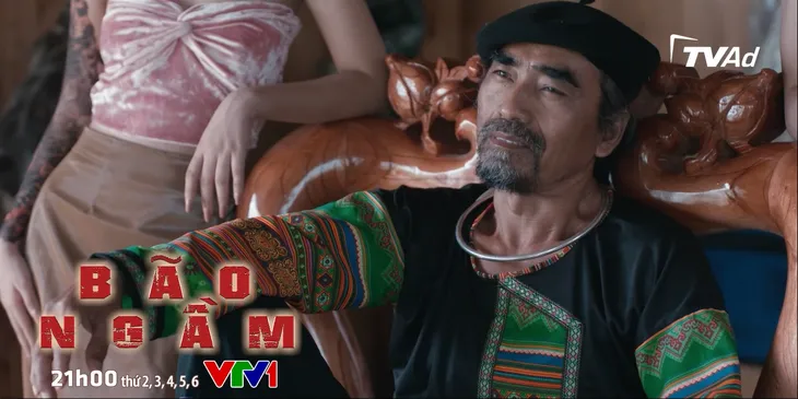 Bão ngầm - Tập 4: Vượt qua thử thách lòng trung thành, Hải Triều có cơ hội gặp ông trùm - Ảnh 5. Bão ngầm - Tập 4: Vượt qua thử thách lòng trung thành, Hải Triều có cơ hội gặp ông trùm - Ảnh 5.