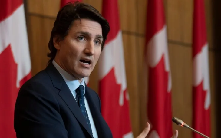 Ukraine ban bố sắc lệnh tổng động viên, Canada sẽ trừng phạt 58 cá nhân và thực thể Nga - Ảnh 1. Ukraine ban bố sắc lệnh tổng động viên, Canada sẽ trừng phạt 58 cá nhân và thực thể Nga - Ảnh 1.