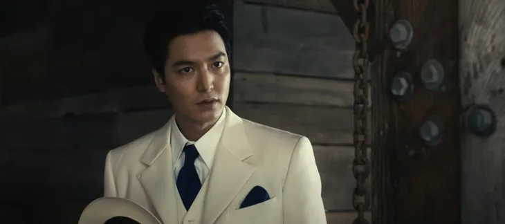 Phim mới của Lee Min Ho tung trailer gây sốt vì cảnh nóng - Ảnh 1. Phim mới của Lee Min Ho tung trailer gây sốt vì cảnh nóng - Ảnh 1.