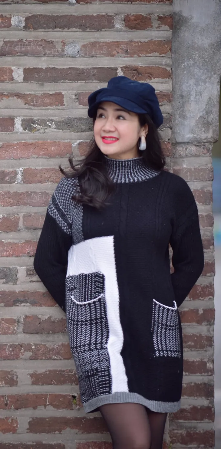 Cặp mẹ con Thu Hà - Hồng Diễm sành điệu ngày nắng ấm - Ảnh 8. Cặp mẹ con Thu Hà - Hồng Diễm sành điệu ngày nắng ấm - Ảnh 8.