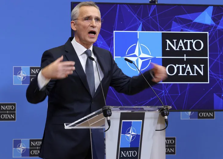 Châu Âu và NATO áp đặt trừng phạt mới, Nga sẵn sàng cử phái đoàn đàm phán với Ukraine - Ảnh 1. Châu Âu và NATO áp đặt trừng phạt mới, Nga sẵn sàng cử phái đoàn đàm phán với Ukraine - Ảnh 1.
