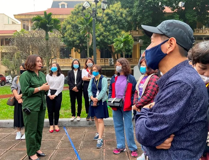 Ngành du lịch rốt ráo tuyển nhân sự - Ảnh 1. Ngành du lịch rốt ráo tuyển nhân sự - Ảnh 1.