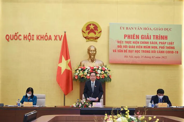 Đưa học sinh quay trở lại trường học là tất yếu, không thể khác - Ảnh 1. Đưa học sinh quay trở lại trường học là tất yếu, không thể khác - Ảnh 1.