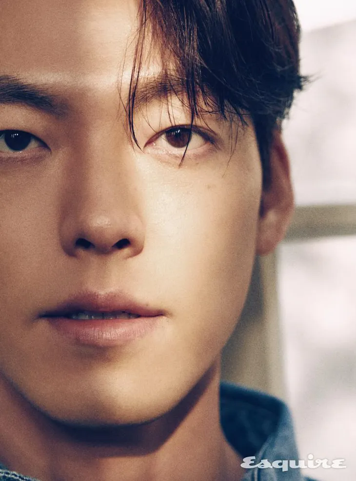 Kim Woo Bin trở lại sau điều trị ung thư: Làm phim giúp tôi được chữa lành - Ảnh 11. Kim Woo Bin trở lại sau điều trị ung thư: Làm phim giúp tôi được chữa lành - Ảnh 11.