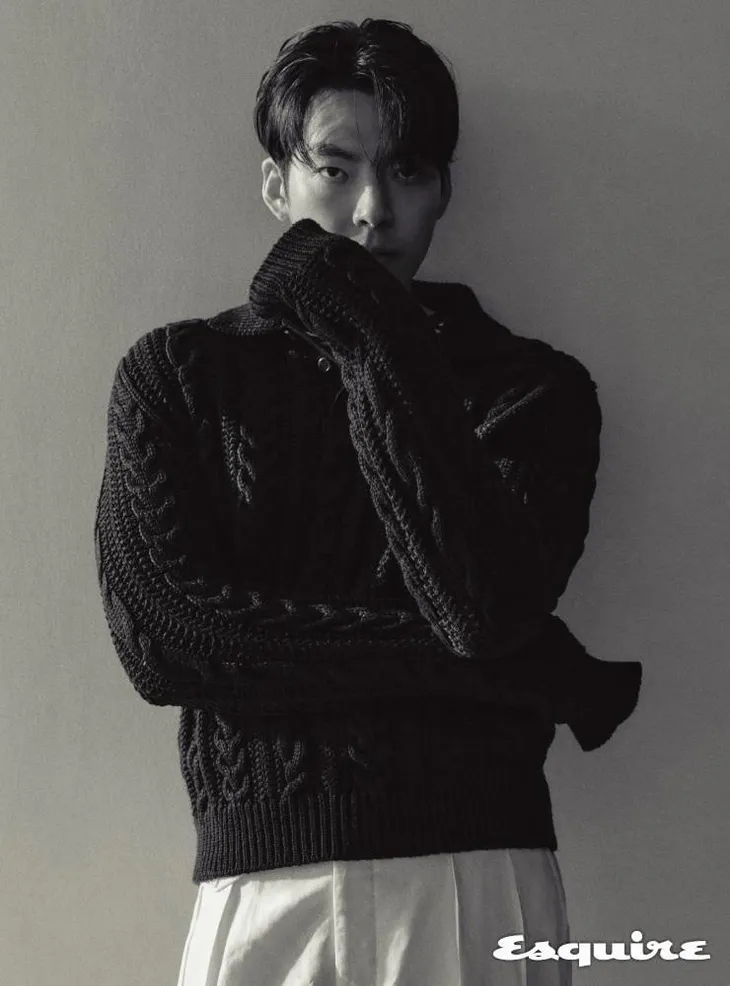 Kim Woo Bin trở lại sau điều trị ung thư: Làm phim giúp tôi được chữa lành - Ảnh 12. Kim Woo Bin trở lại sau điều trị ung thư: Làm phim giúp tôi được chữa lành - Ảnh 12.