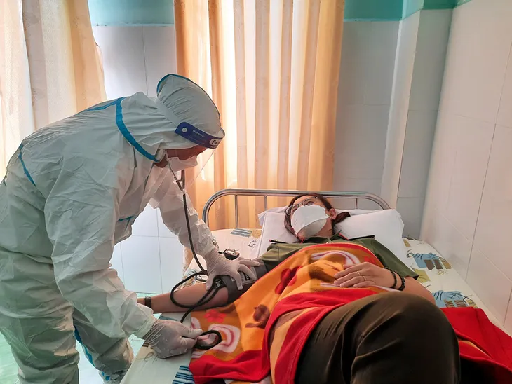 Chuyện về những thầy thuốc mang quân hàm - Ảnh 3. Chuyện về những thầy thuốc mang quân hàm - Ảnh 3.