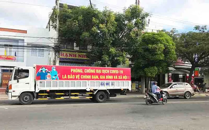 Ninh Thuận mở chiến dịch tiêm vaccine COVID-19 mũi 3 cho người trên 18 tuổi - Ảnh 2. Ninh Thuận mở chiến dịch tiêm vaccine COVID-19 mũi 3 cho người trên 18 tuổi - Ảnh 2.