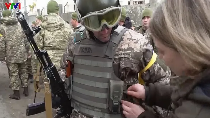 Ukraine tuyên bố, các cuộc tấn công của quân đội Nga đang chậm lại - Ảnh 2. Ukraine tuyên bố, các cuộc tấn công của quân đội Nga đang chậm lại - Ảnh 2.