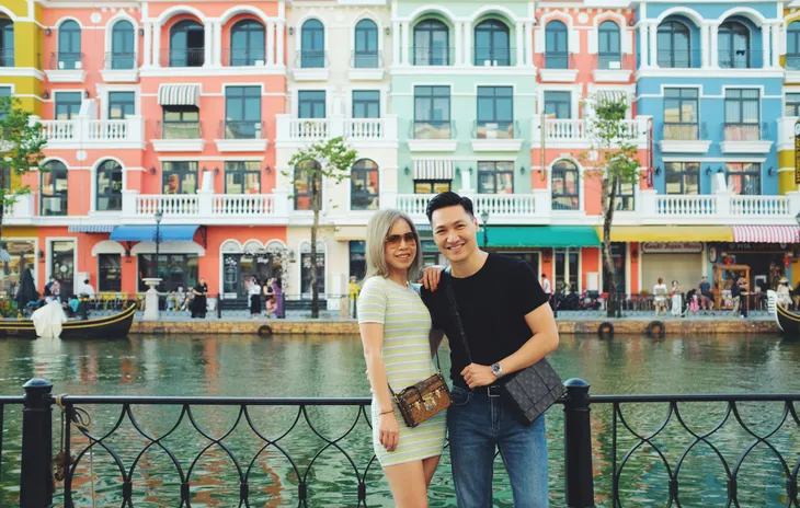 Diễn viên Việt ngày Tết: Hồng Đăng, Mạnh Trường đưa vợ con đi chơi xa - Ảnh 3. Diễn viên Việt ngày Tết: Hồng Đăng, Mạnh Trường đưa vợ con đi chơi xa - Ảnh 3.