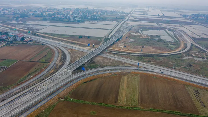 Ngày 5/2 sẽ thông xe cao tốc Bắc - Nam đoạn Cao Bồ - Mai Sơn - Ảnh 1. Ngày 5/2 sẽ thông xe cao tốc Bắc - Nam đoạn Cao Bồ - Mai Sơn - Ảnh 1.