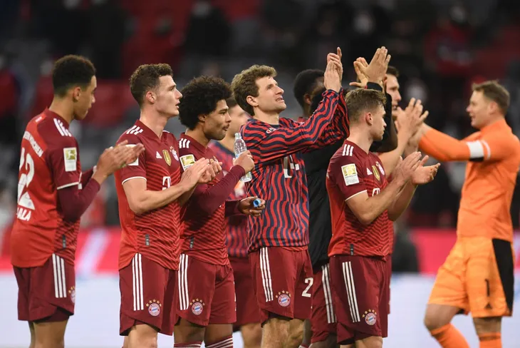 Thắng RB Leipzig, Bayern Munich củng cố ngôi đầu Bundesliga - Ảnh 3. Thắng RB Leipzig, Bayern Munich củng cố ngôi đầu Bundesliga - Ảnh 3.